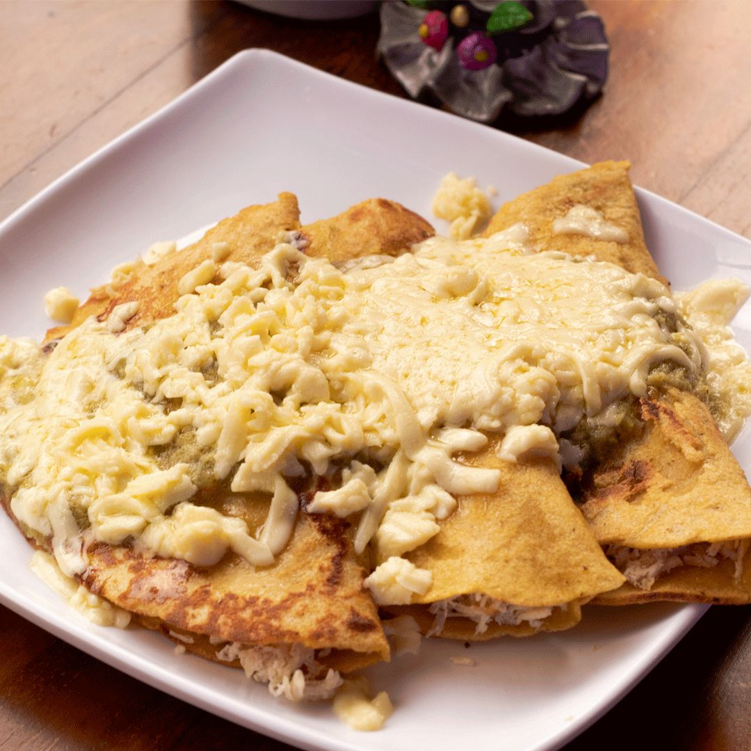 Enchiladas salsa verde picosa